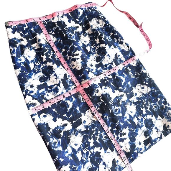MM Lafleur The Cobble Hill Floral Print Cotton Pencil Skirt Blue Navy White 10 - Picture 12 of 13